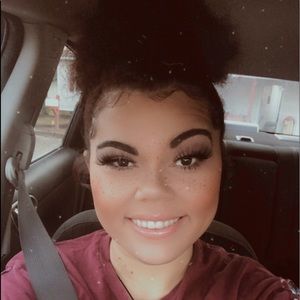 Meet your Posher, Hailee